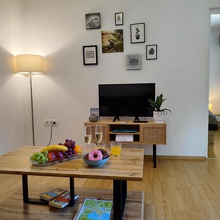 Apartments Pavao 1402 Póla Kültér fotó